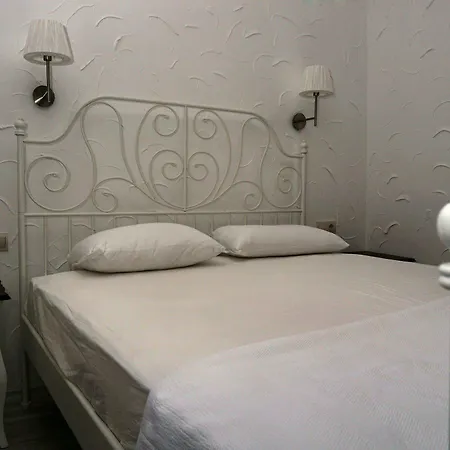 La Mira Pensionat 3*