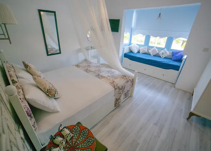 La Mira Konukevi Alaçatı